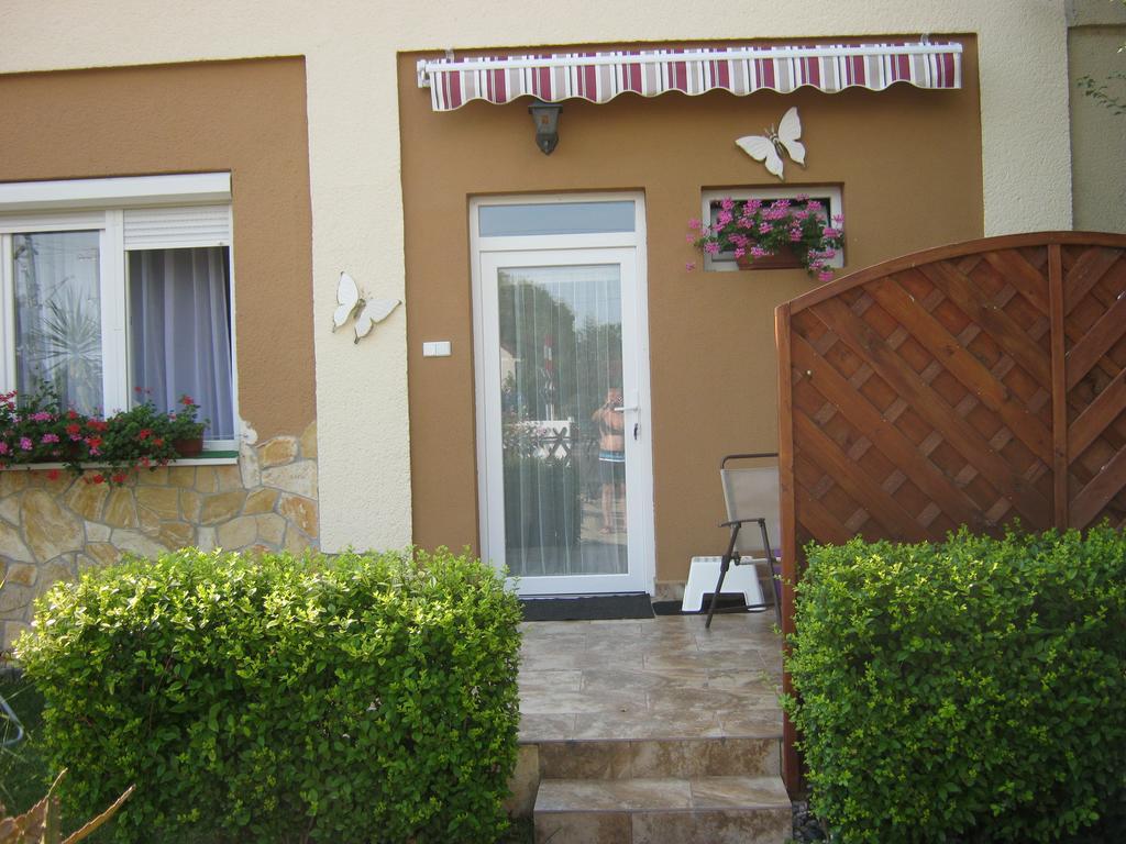 Kitti Apartman Balatonboglár Стая снимка